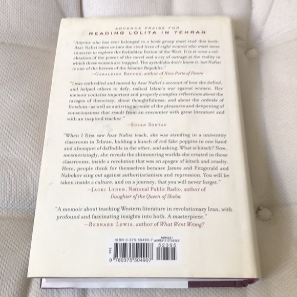 Reading Lolita in Tehran - Picture 2 of 4